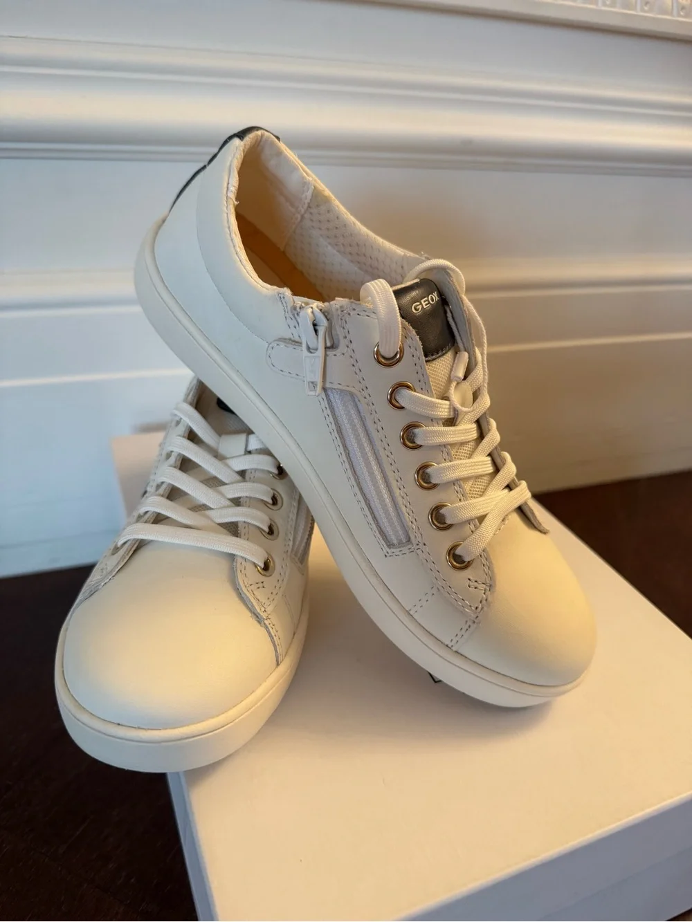 Geox White Sneakers with Navy Stripe Accent
